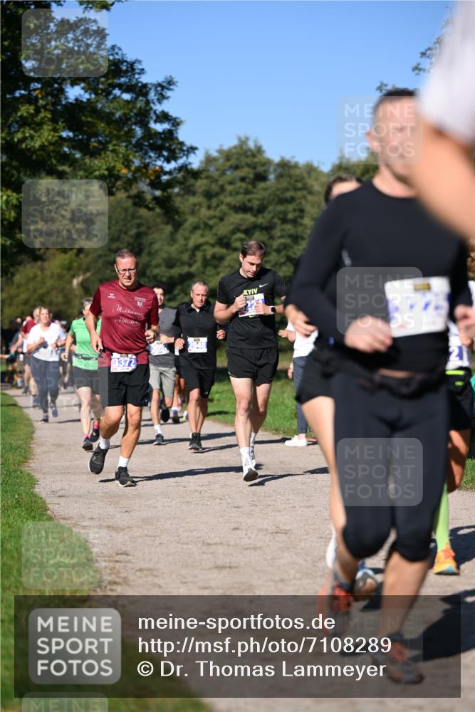 22.09.2024 - 32. Volkslauf durch das schöne Alstertal Dr. Thomas Lammeyer http://msf.ph/oto/7108289 22.09.2024 10:36:35 Laufen 3372 meine-sportfotos.de