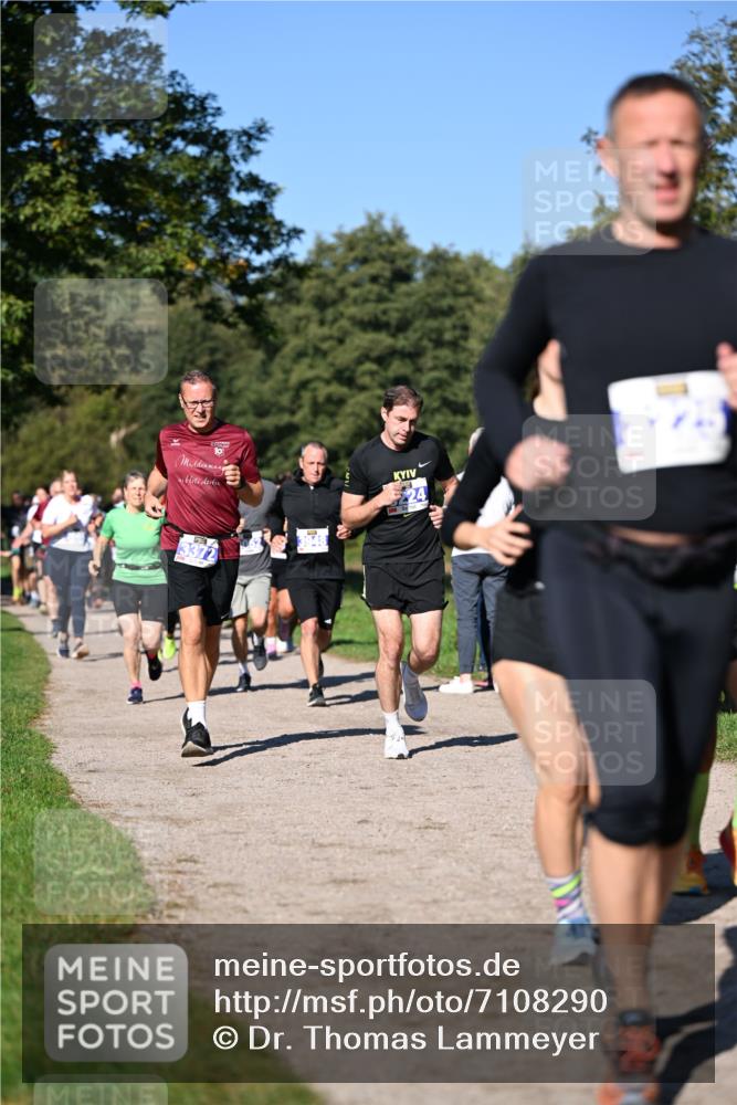 22.09.2024 - 32. Volkslauf durch das schöne Alstertal Dr. Thomas Lammeyer http://msf.ph/oto/7108290 22.09.2024 10:36:35 Laufen 3372 meine-sportfotos.de