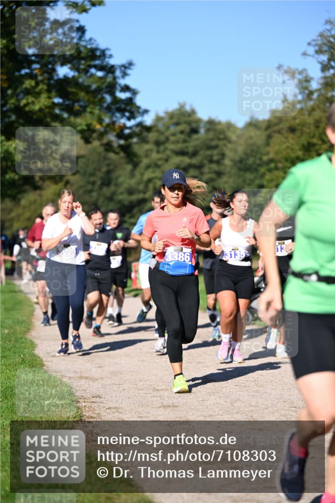 22.09.2024 - 32. Volkslauf durch das schöne Alstertal Dr. Thomas Lammeyer http://msf.ph/oto/7108303 22.09.2024 10:36:41 Laufen 3386, 3135, 13 meine-sportfotos.de