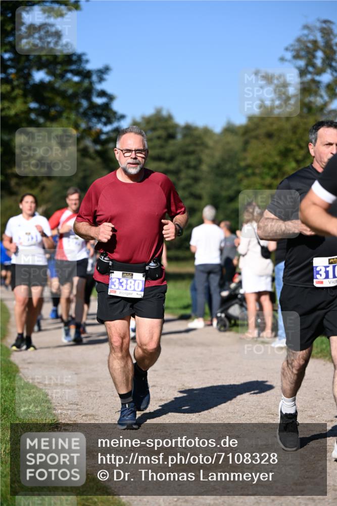 22.09.2024 - 32. Volkslauf durch das schöne Alstertal Dr. Thomas Lammeyer http://msf.ph/oto/7108328 22.09.2024 10:36:45 Laufen 3380, 31 meine-sportfotos.de