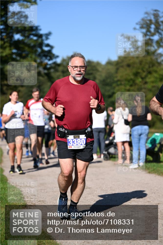 22.09.2024 - 32. Volkslauf durch das schöne Alstertal Dr. Thomas Lammeyer http://msf.ph/oto/7108331 22.09.2024 10:36:45 Laufen 3380 meine-sportfotos.de