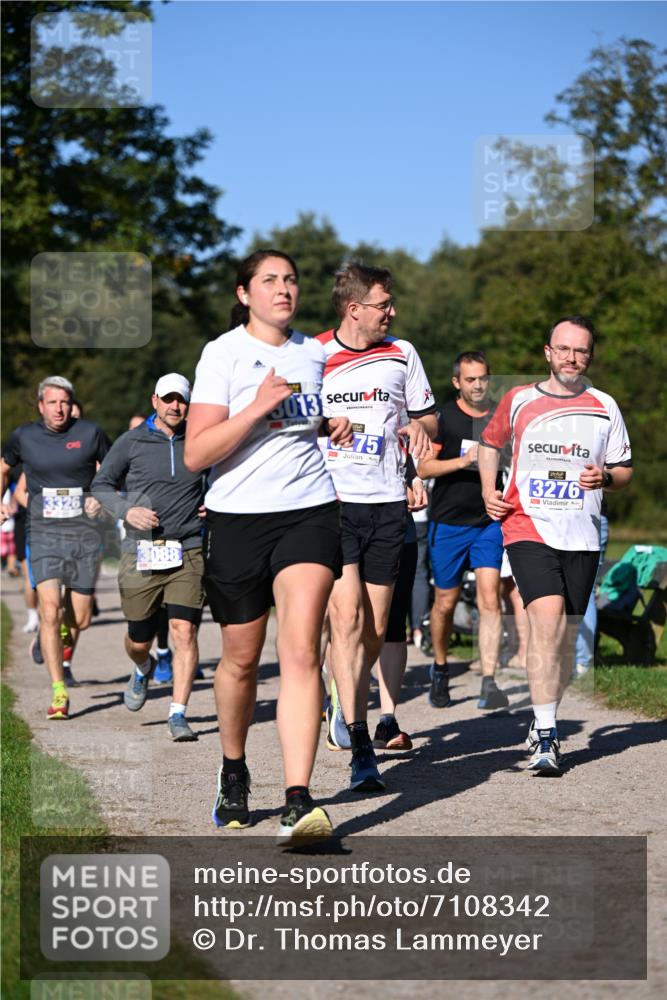 22.09.2024 - 32. Volkslauf durch das schöne Alstertal Dr. Thomas Lammeyer http://msf.ph/oto/7108342 22.09.2024 10:36:48 Laufen 3326, 3088, 3013, 2575, 3276 meine-sportfotos.de