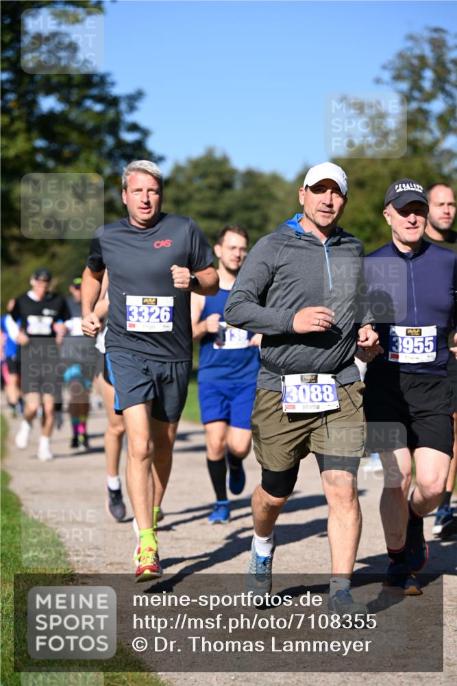 22.09.2024 - 32. Volkslauf durch das schöne Alstertal Dr. Thomas Lammeyer http://msf.ph/oto/7108355 22.09.2024 10:36:50 Laufen 3326, 3088, 3955 meine-sportfotos.de