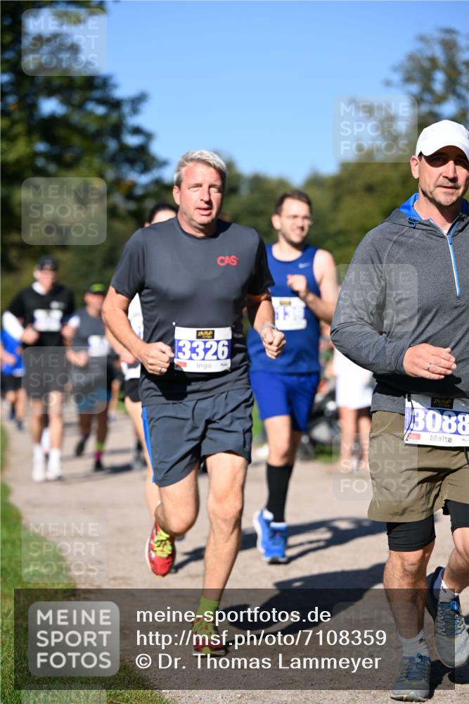 22.09.2024 - 32. Volkslauf durch das schöne Alstertal Dr. Thomas Lammeyer http://msf.ph/oto/7108359 22.09.2024 10:36:50 Laufen 3326, 3, 3088 meine-sportfotos.de