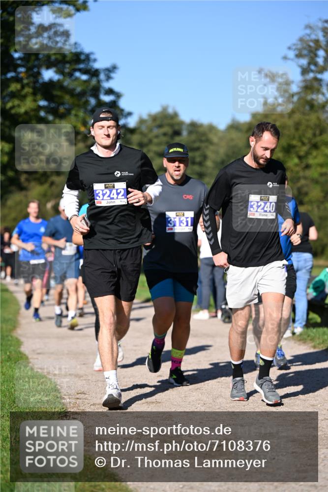22.09.2024 - 32. Volkslauf durch das schöne Alstertal Dr. Thomas Lammeyer http://msf.ph/oto/7108376 22.09.2024 10:36:53 Laufen 3242, 3240, 3131 meine-sportfotos.de