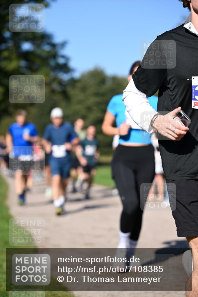 22.09.2024 - 32. Volkslauf durch das schöne Alstertal Dr. Thomas Lammeyer http://msf.ph/oto/7108385 22.09.2024 10:36:55 Laufen  meine-sportfotos.de