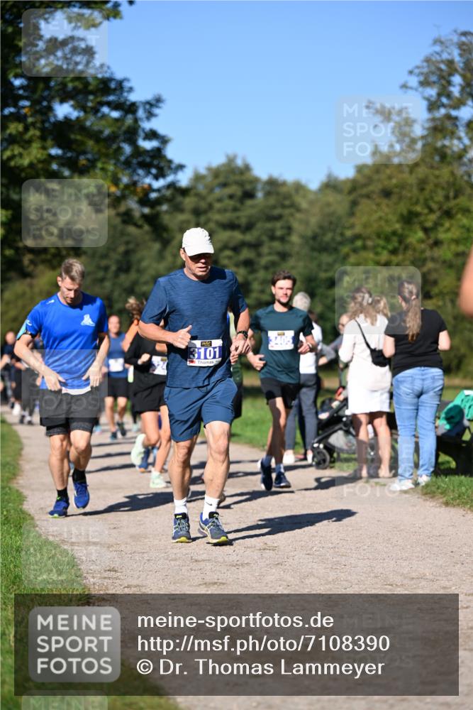 22.09.2024 - 32. Volkslauf durch das schöne Alstertal Dr. Thomas Lammeyer http://msf.ph/oto/7108390 22.09.2024 10:36:56 Laufen 3101 meine-sportfotos.de