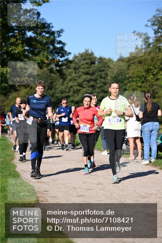 22.09.2024 - 32. Volkslauf durch das schöne Alstertal Dr. Thomas Lammeyer http://msf.ph/oto/7108421 22.09.2024 10:37:03 Laufen 3195, 3067 meine-sportfotos.de