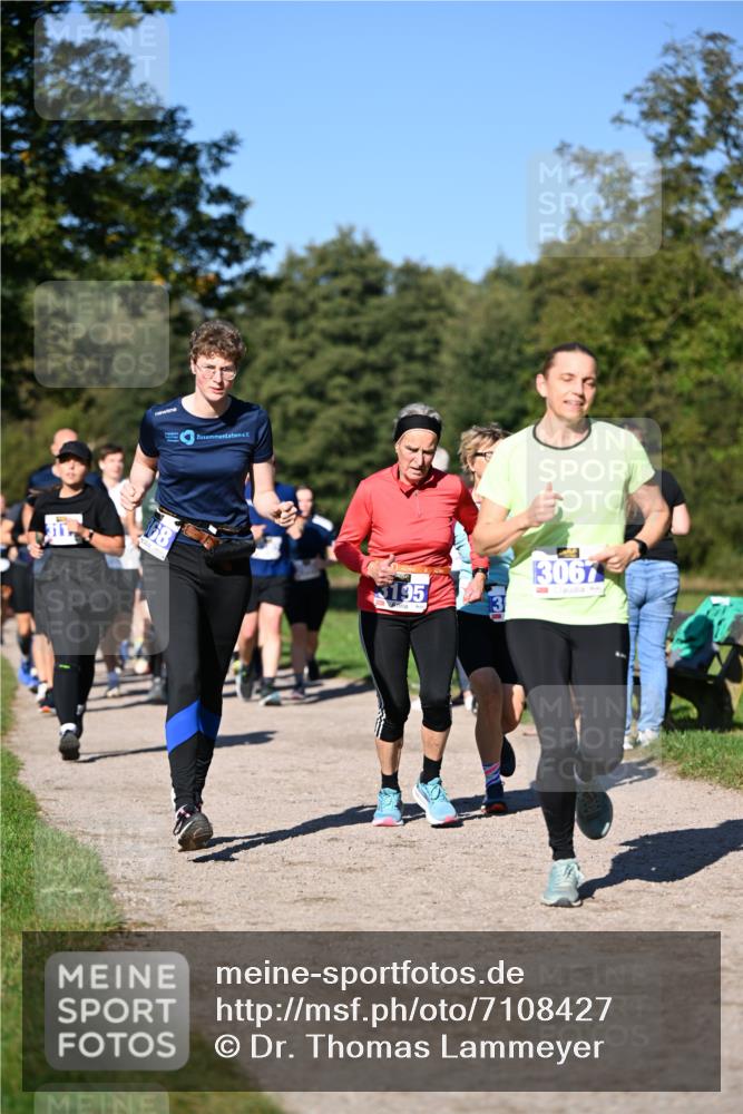 22.09.2024 - 32. Volkslauf durch das schöne Alstertal Dr. Thomas Lammeyer http://msf.ph/oto/7108427 22.09.2024 10:37:04 Laufen 68, 3195, 3067 meine-sportfotos.de