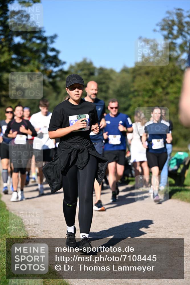 22.09.2024 - 32. Volkslauf durch das schöne Alstertal Dr. Thomas Lammeyer http://msf.ph/oto/7108445 22.09.2024 10:37:07 Laufen 78 meine-sportfotos.de