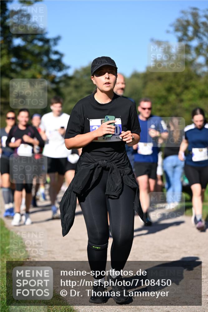 22.09.2024 - 32. Volkslauf durch das schöne Alstertal Dr. Thomas Lammeyer http://msf.ph/oto/7108450 22.09.2024 10:37:08 Laufen  meine-sportfotos.de