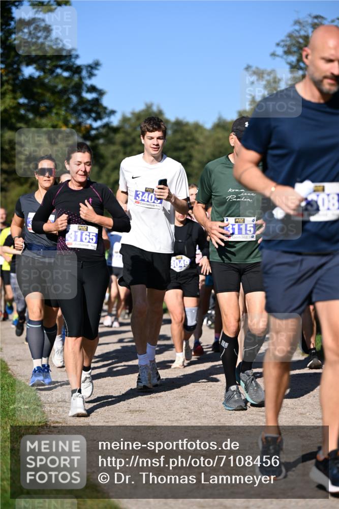 22.09.2024 - 32. Volkslauf durch das schöne Alstertal Dr. Thomas Lammeyer http://msf.ph/oto/7108456 22.09.2024 10:37:09 Laufen 3165, 3405, 3115, 308, 049 meine-sportfotos.de