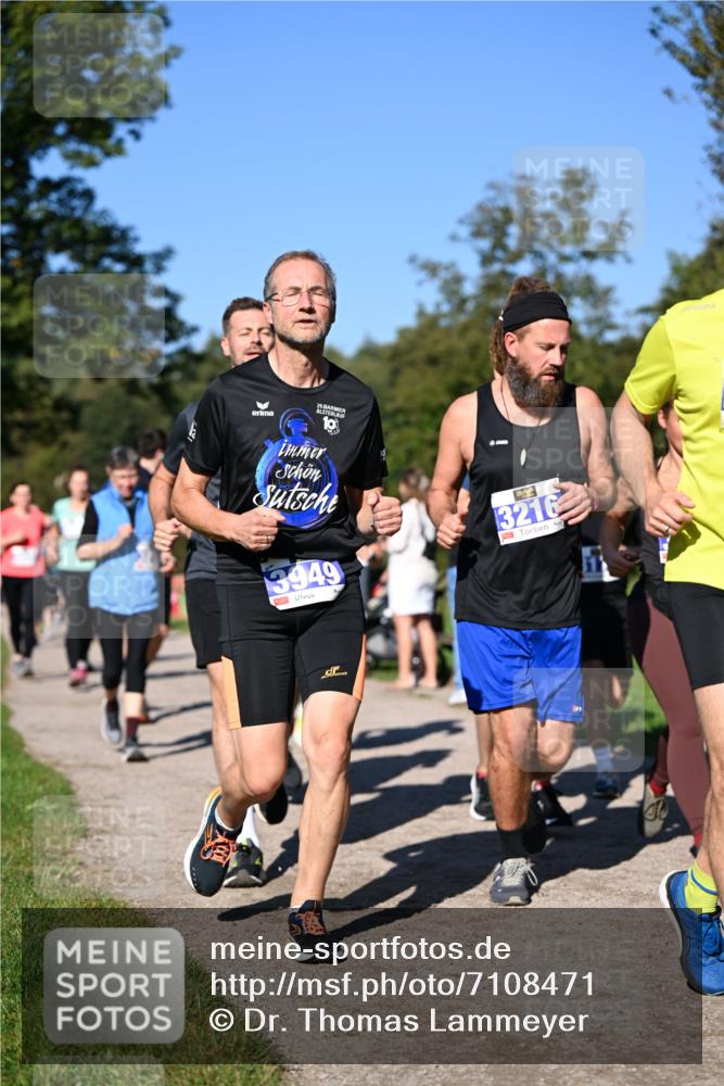 22.09.2024 - 32. Volkslauf durch das schöne Alstertal Dr. Thomas Lammeyer http://msf.ph/oto/7108471 22.09.2024 10:37:15 Laufen 29, 3949, 3216 meine-sportfotos.de