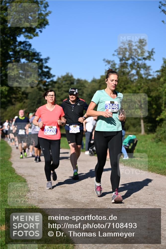 22.09.2024 - 32. Volkslauf durch das schöne Alstertal Dr. Thomas Lammeyer http://msf.ph/oto/7108493 22.09.2024 10:37:20 Laufen 3220, 3068, 3046 meine-sportfotos.de