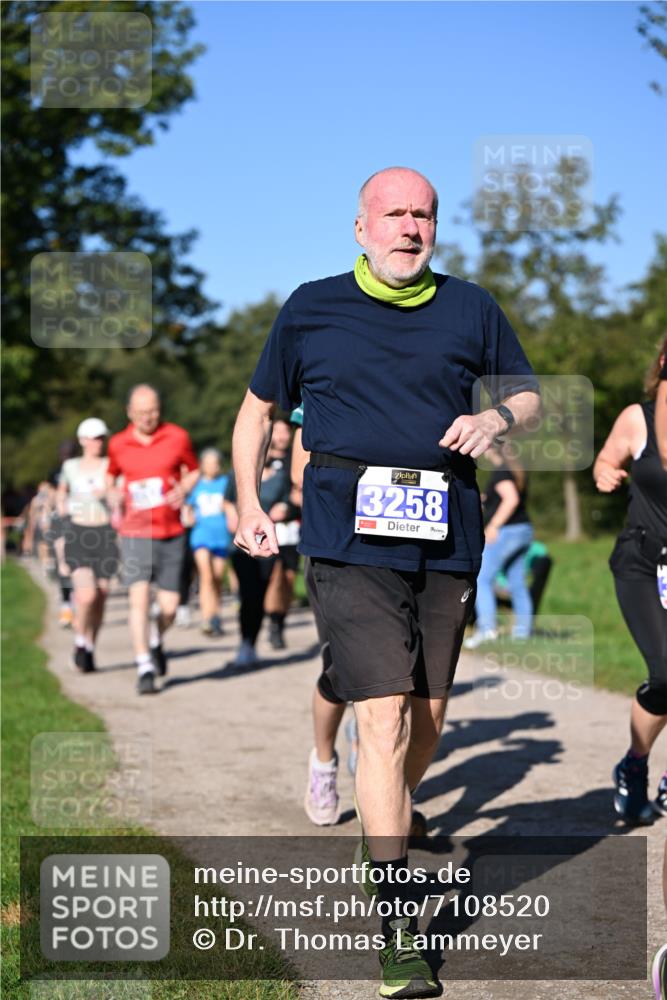 22.09.2024 - 32. Volkslauf durch das schöne Alstertal Dr. Thomas Lammeyer http://msf.ph/oto/7108520 22.09.2024 10:37:25 Laufen 3258 meine-sportfotos.de