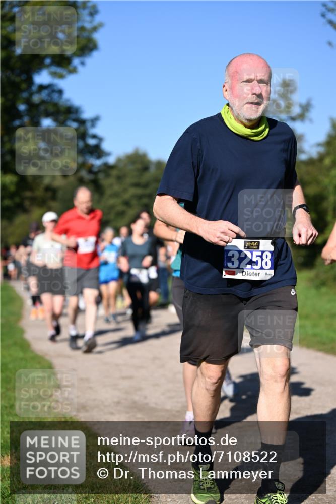 22.09.2024 - 32. Volkslauf durch das schöne Alstertal Dr. Thomas Lammeyer http://msf.ph/oto/7108522 22.09.2024 10:37:26 Laufen 3258 meine-sportfotos.de