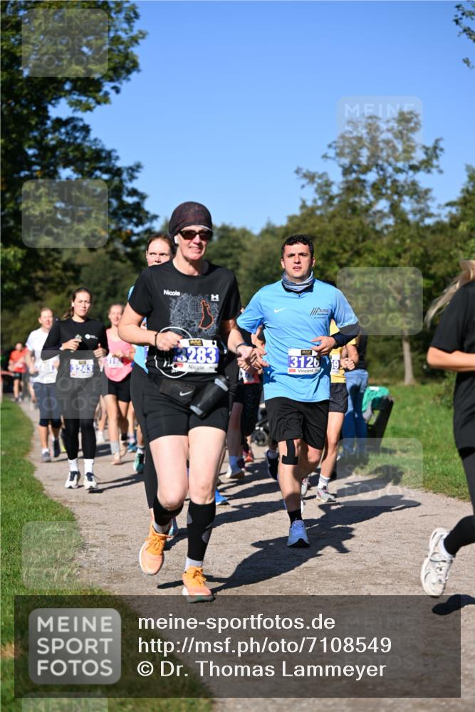 22.09.2024 - 32. Volkslauf durch das schöne Alstertal Dr. Thomas Lammeyer http://msf.ph/oto/7108549 22.09.2024 10:37:31 Laufen 3243, 3283, 3126, 9 meine-sportfotos.de