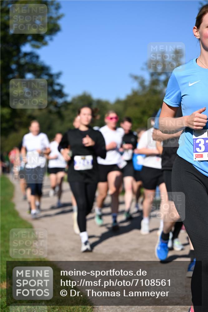 22.09.2024 - 32. Volkslauf durch das schöne Alstertal Dr. Thomas Lammeyer http://msf.ph/oto/7108561 22.09.2024 10:37:33 Laufen 3 meine-sportfotos.de