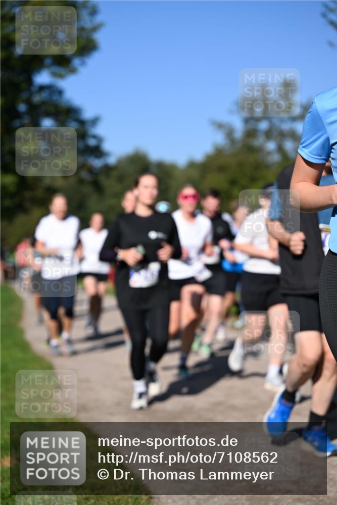 22.09.2024 - 32. Volkslauf durch das schöne Alstertal Dr. Thomas Lammeyer http://msf.ph/oto/7108562 22.09.2024 10:37:33 Laufen  meine-sportfotos.de