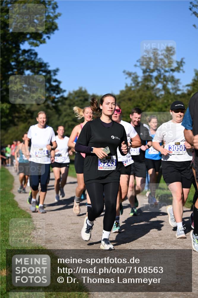 22.09.2024 - 32. Volkslauf durch das schöne Alstertal Dr. Thomas Lammeyer http://msf.ph/oto/7108563 22.09.2024 10:37:33 Laufen 3243, 3050 meine-sportfotos.de