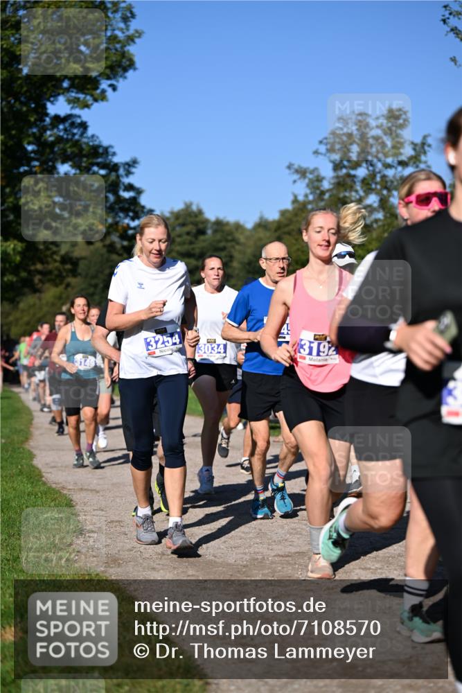 22.09.2024 - 32. Volkslauf durch das schöne Alstertal Dr. Thomas Lammeyer http://msf.ph/oto/7108570 22.09.2024 10:37:35 Laufen 3254, 13034, 319 meine-sportfotos.de