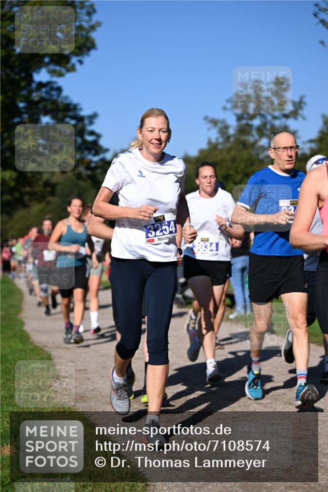 22.09.2024 - 32. Volkslauf durch das schöne Alstertal Dr. Thomas Lammeyer http://msf.ph/oto/7108574 22.09.2024 10:37:36 Laufen 3254, 3034 meine-sportfotos.de
