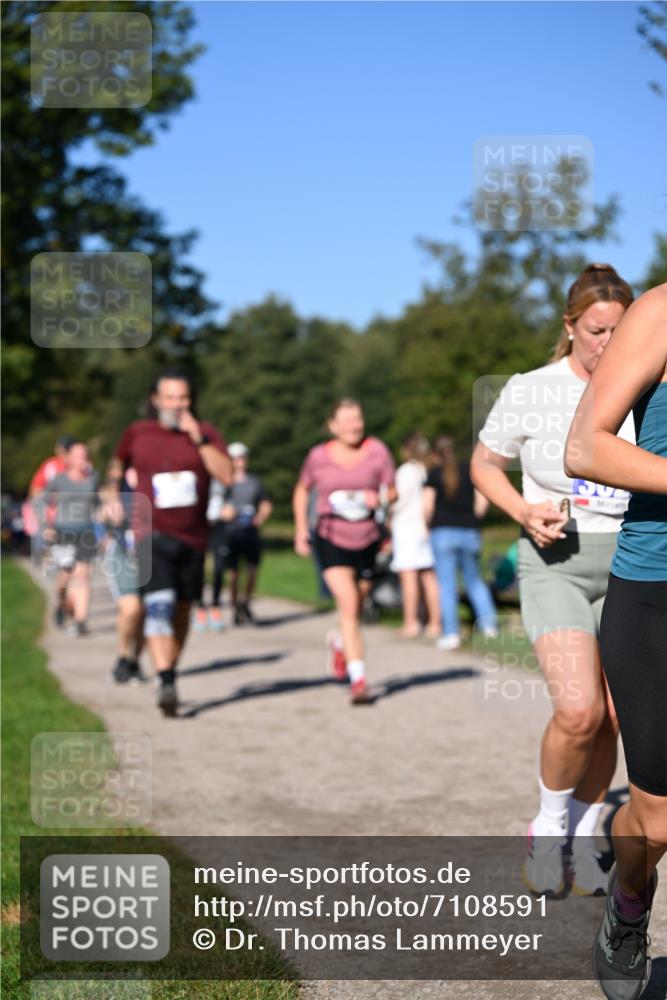 22.09.2024 - 32. Volkslauf durch das schöne Alstertal Dr. Thomas Lammeyer http://msf.ph/oto/7108591 22.09.2024 10:37:39 Laufen  meine-sportfotos.de