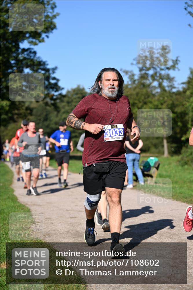 22.09.2024 - 32. Volkslauf durch das schöne Alstertal Dr. Thomas Lammeyer http://msf.ph/oto/7108602 22.09.2024 10:37:41 Laufen 3033 meine-sportfotos.de