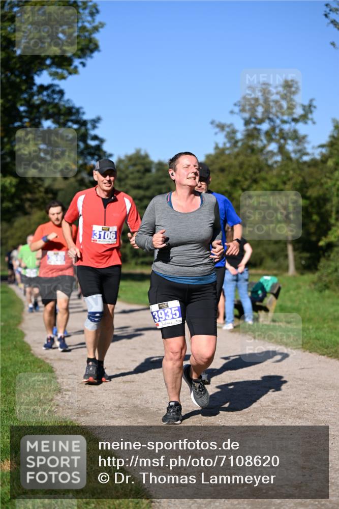 22.09.2024 - 32. Volkslauf durch das schöne Alstertal Dr. Thomas Lammeyer http://msf.ph/oto/7108620 22.09.2024 10:37:44 Laufen 3106, 3935 meine-sportfotos.de