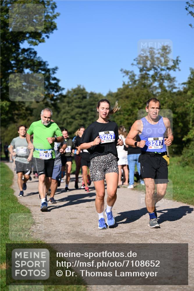 22.09.2024 - 32. Volkslauf durch das schöne Alstertal Dr. Thomas Lammeyer http://msf.ph/oto/7108652 22.09.2024 10:37:49 Laufen 3215, 3267, 3247 meine-sportfotos.de