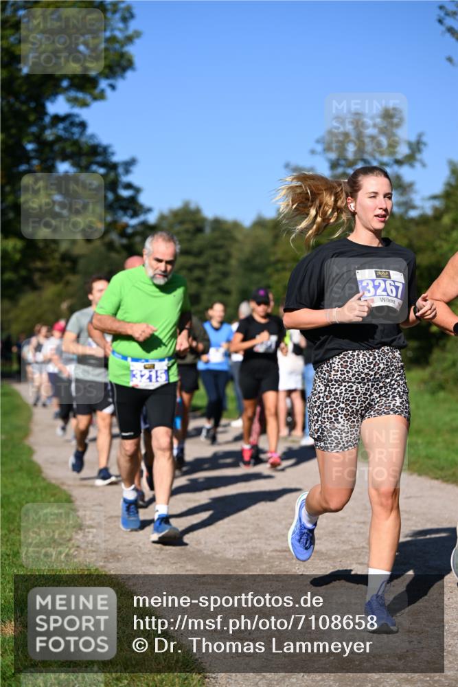 22.09.2024 - 32. Volkslauf durch das schöne Alstertal Dr. Thomas Lammeyer http://msf.ph/oto/7108658 22.09.2024 10:37:50 Laufen 3215, 3267 meine-sportfotos.de