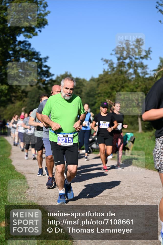 22.09.2024 - 32. Volkslauf durch das schöne Alstertal Dr. Thomas Lammeyer http://msf.ph/oto/7108661 22.09.2024 10:37:51 Laufen 3215 meine-sportfotos.de