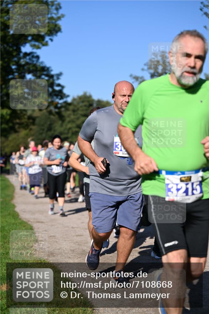 22.09.2024 - 32. Volkslauf durch das schöne Alstertal Dr. Thomas Lammeyer http://msf.ph/oto/7108668 22.09.2024 10:37:52 Laufen 13, 3215 meine-sportfotos.de