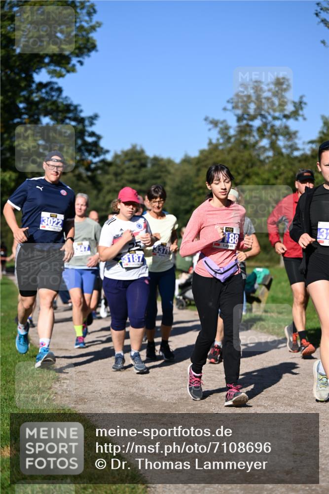 22.09.2024 - 32. Volkslauf durch das schöne Alstertal Dr. Thomas Lammeyer http://msf.ph/oto/7108696 22.09.2024 10:37:57 Laufen 3022, 3378, 3187, 188, 31 meine-sportfotos.de