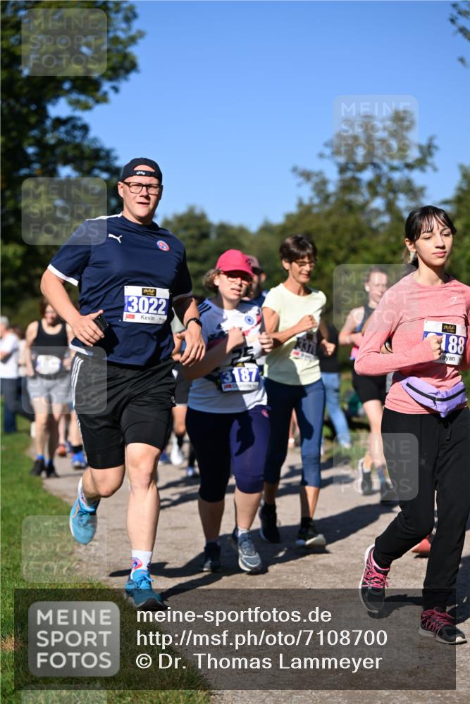 22.09.2024 - 32. Volkslauf durch das schöne Alstertal Dr. Thomas Lammeyer http://msf.ph/oto/7108700 22.09.2024 10:37:57 Laufen 3022, 3187, 188 meine-sportfotos.de