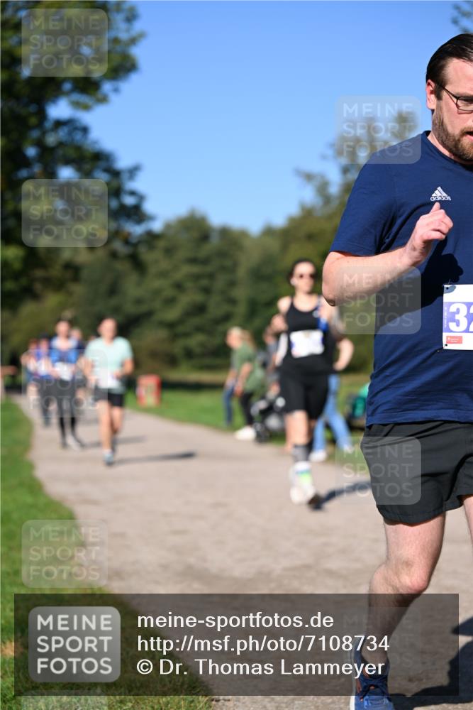 22.09.2024 - 32. Volkslauf durch das schöne Alstertal Dr. Thomas Lammeyer http://msf.ph/oto/7108734 22.09.2024 10:38:03 Laufen 3 meine-sportfotos.de