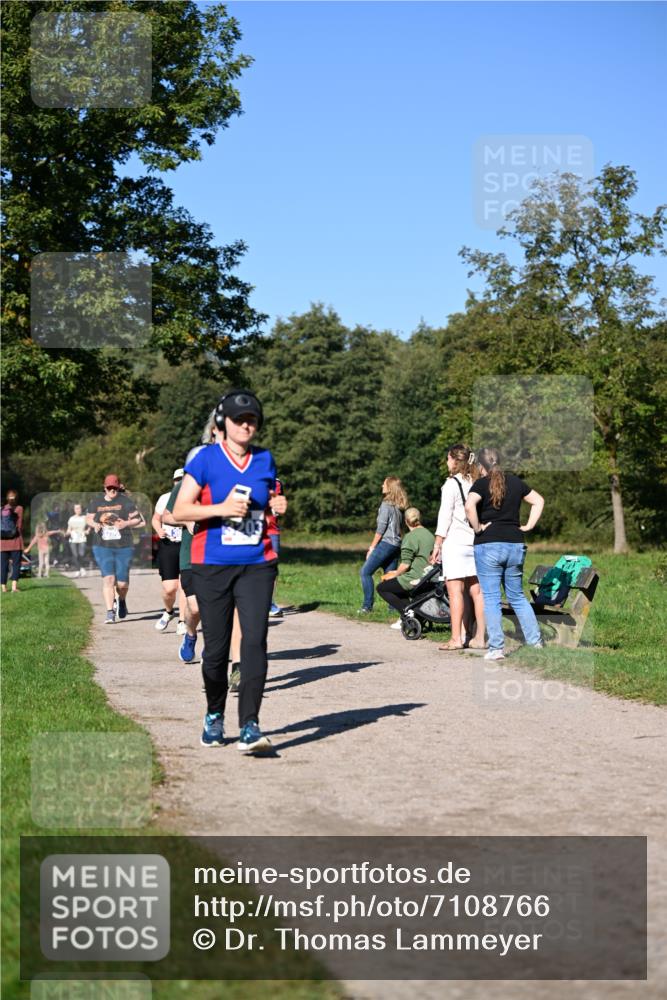 22.09.2024 - 32. Volkslauf durch das schöne Alstertal Dr. Thomas Lammeyer http://msf.ph/oto/7108766 22.09.2024 10:38:10 Laufen  meine-sportfotos.de