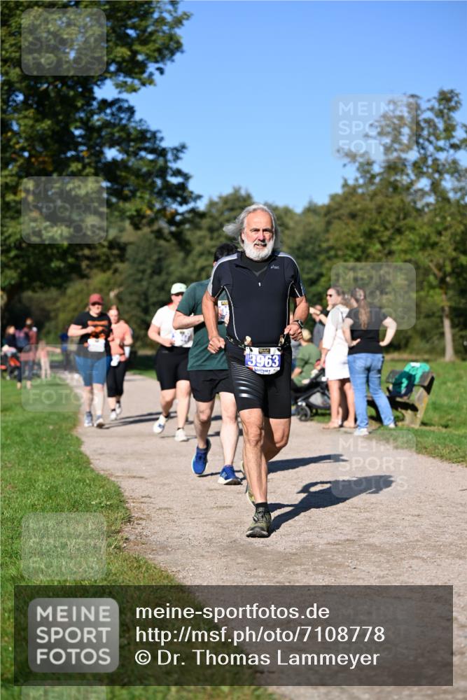 22.09.2024 - 32. Volkslauf durch das schöne Alstertal Dr. Thomas Lammeyer http://msf.ph/oto/7108778 22.09.2024 10:38:12 Laufen 3963 meine-sportfotos.de