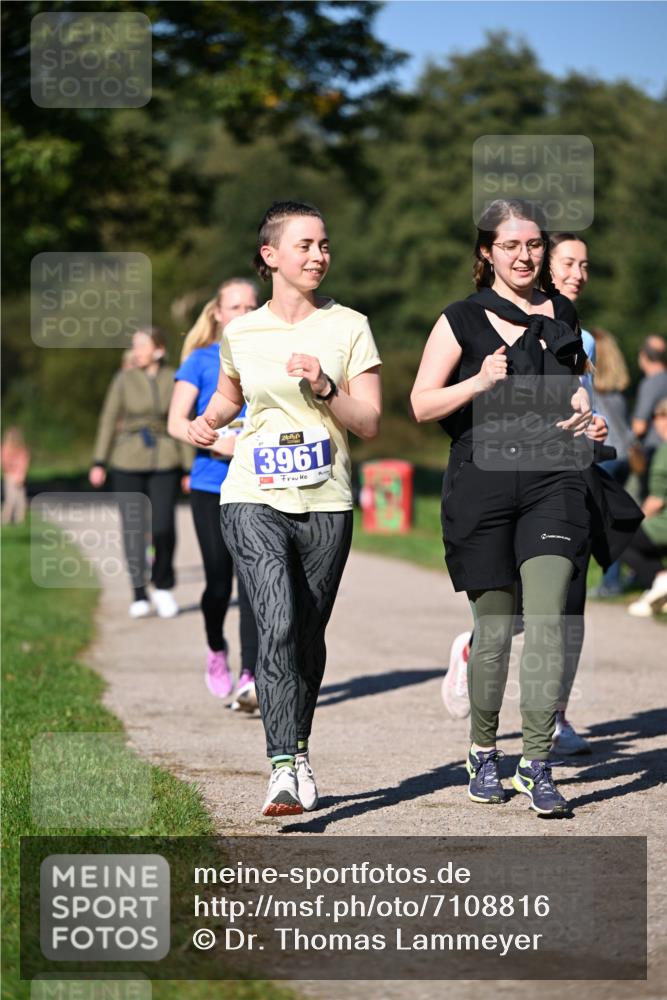 22.09.2024 - 32. Volkslauf durch das schöne Alstertal Dr. Thomas Lammeyer http://msf.ph/oto/7108816 22.09.2024 10:38:27 Laufen 3961 meine-sportfotos.de