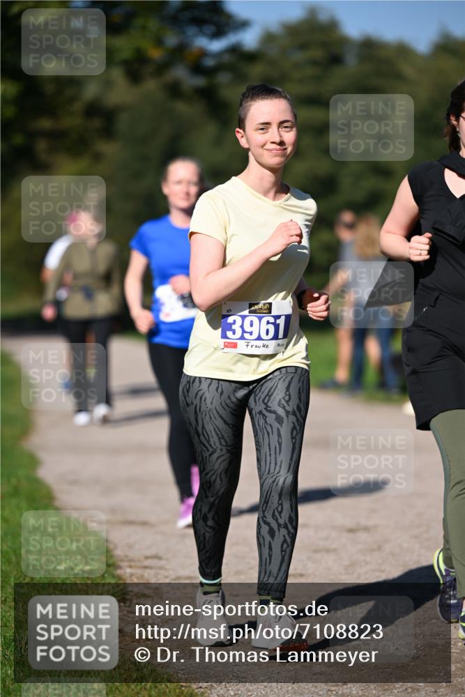 22.09.2024 - 32. Volkslauf durch das schöne Alstertal Dr. Thomas Lammeyer http://msf.ph/oto/7108823 22.09.2024 10:38:28 Laufen 3961 meine-sportfotos.de