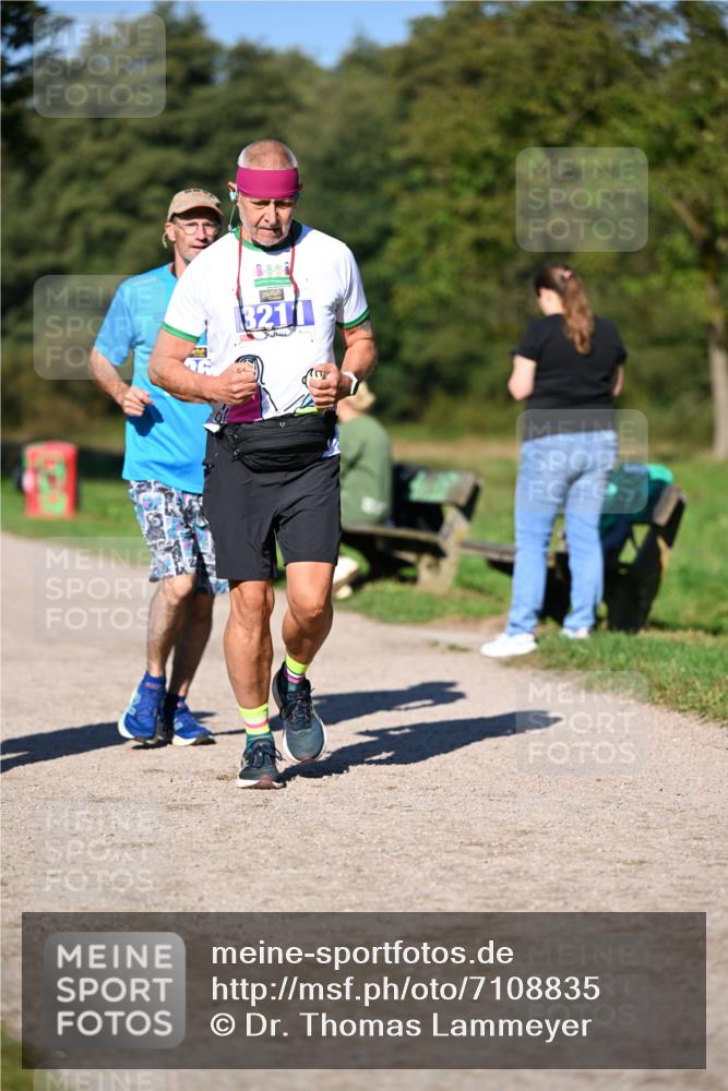 22.09.2024 - 32. Volkslauf durch das schöne Alstertal Dr. Thomas Lammeyer http://msf.ph/oto/7108835 22.09.2024 10:38:34 Laufen 1211 meine-sportfotos.de