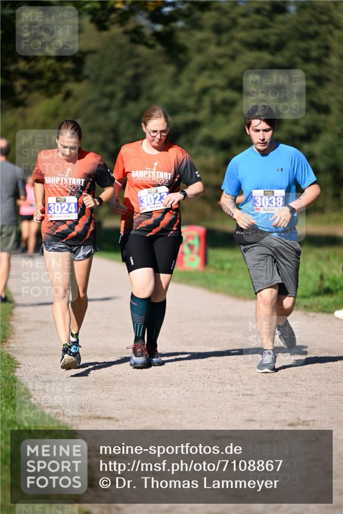 22.09.2024 - 32. Volkslauf durch das schöne Alstertal Dr. Thomas Lammeyer http://msf.ph/oto/7108867 22.09.2024 10:38:54 Laufen 3024, 3022, 3038 meine-sportfotos.de