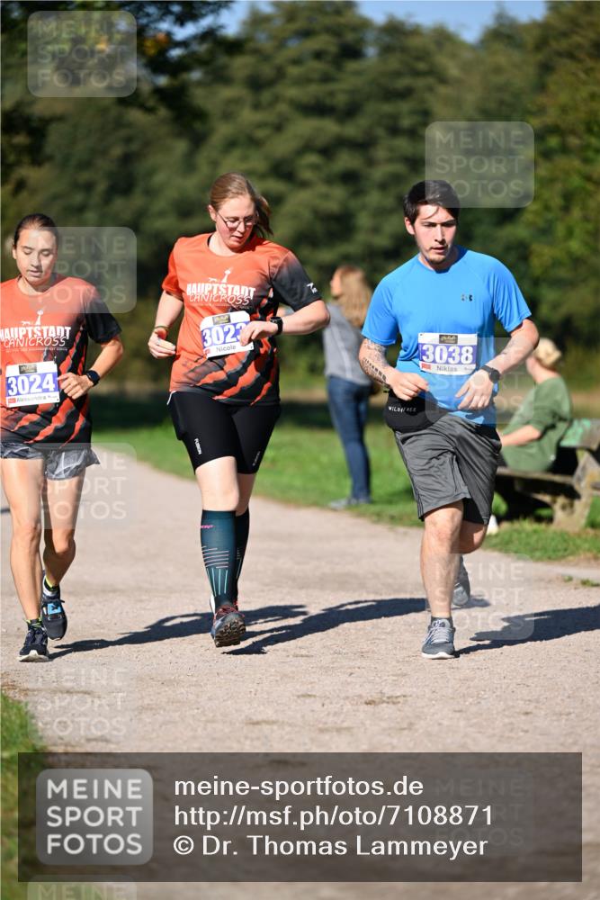 22.09.2024 - 32. Volkslauf durch das schöne Alstertal Dr. Thomas Lammeyer http://msf.ph/oto/7108871 22.09.2024 10:38:55 Laufen 3024, 3023, 3038 meine-sportfotos.de