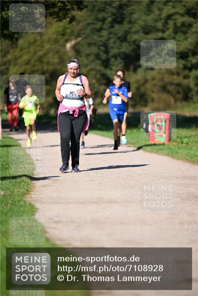 22.09.2024 - 32. Volkslauf durch das schöne Alstertal Dr. Thomas Lammeyer http://msf.ph/oto/7108928 22.09.2024 10:39:17 Laufen 3048 meine-sportfotos.de