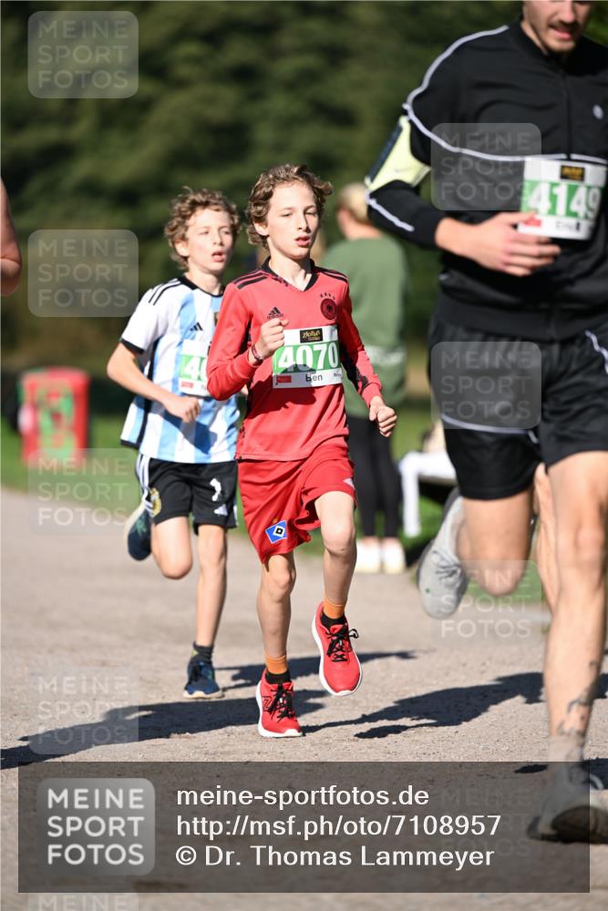 22.09.2024 - 32. Volkslauf durch das schöne Alstertal Dr. Thomas Lammeyer http://msf.ph/oto/7108957 22.09.2024 10:39:23 Laufen 4070, 4149 meine-sportfotos.de