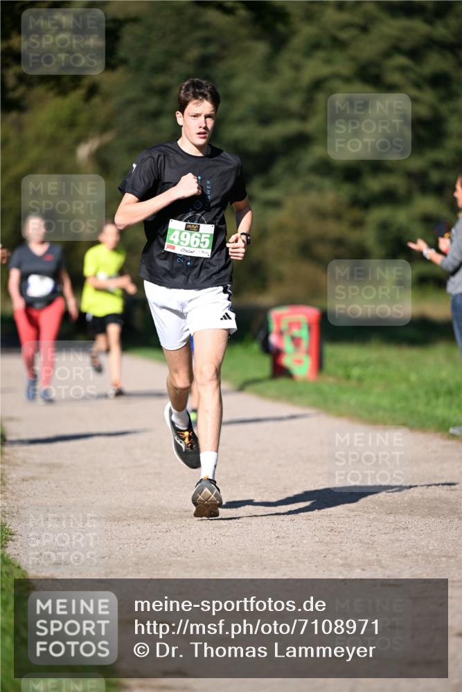 22.09.2024 - 32. Volkslauf durch das schöne Alstertal Dr. Thomas Lammeyer http://msf.ph/oto/7108971 22.09.2024 10:39:27 Laufen 4965 meine-sportfotos.de