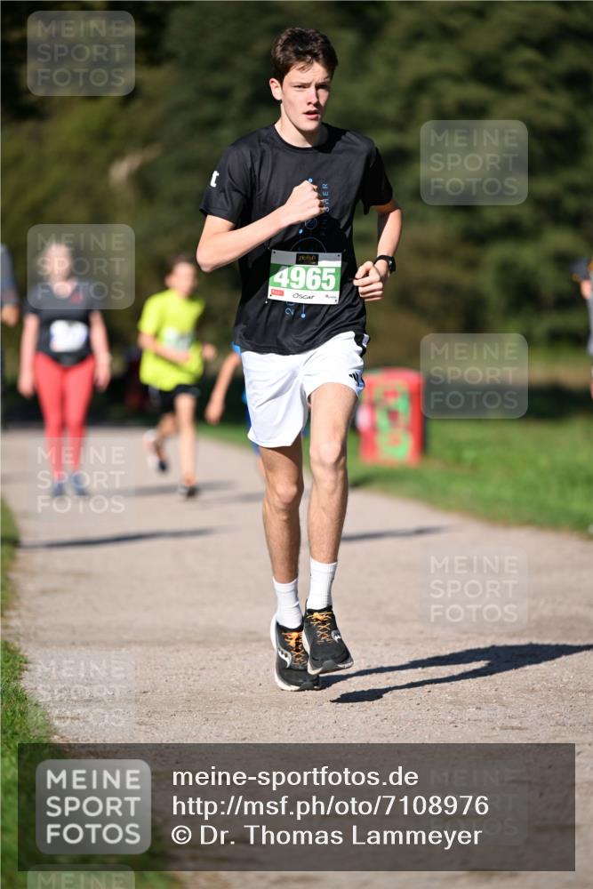 22.09.2024 - 32. Volkslauf durch das schöne Alstertal Dr. Thomas Lammeyer http://msf.ph/oto/7108976 22.09.2024 10:39:28 Laufen 4965 meine-sportfotos.de