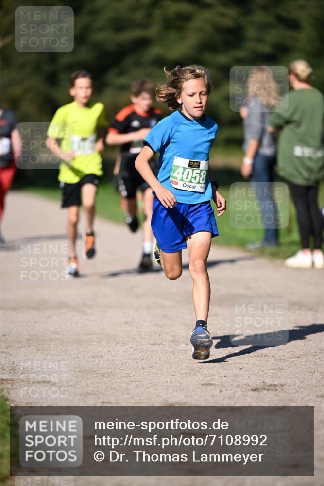 22.09.2024 - 32. Volkslauf durch das schöne Alstertal Dr. Thomas Lammeyer http://msf.ph/oto/7108992 22.09.2024 10:39:31 Laufen 4058 meine-sportfotos.de