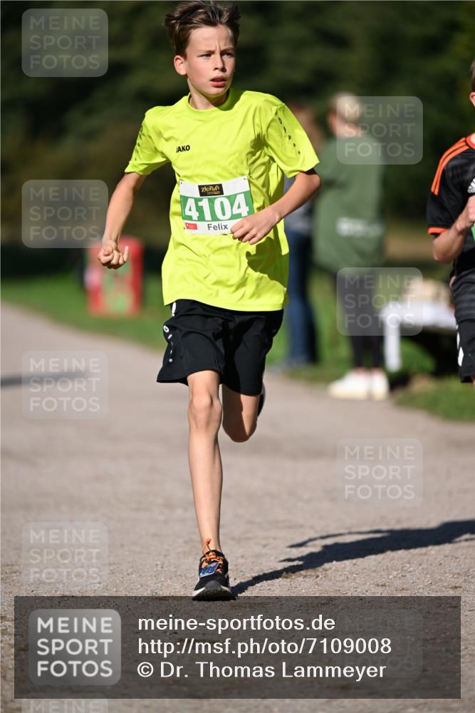 22.09.2024 - 32. Volkslauf durch das schöne Alstertal Dr. Thomas Lammeyer http://msf.ph/oto/7109008 22.09.2024 10:39:33 Laufen 4104 meine-sportfotos.de
