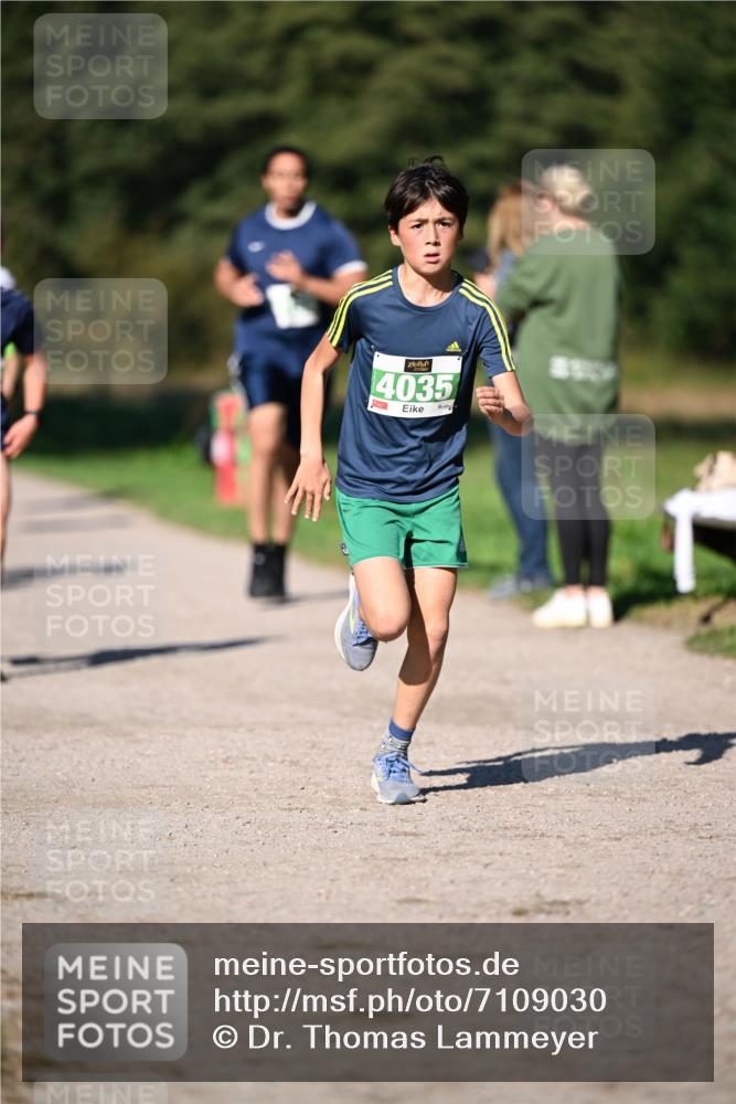 22.09.2024 - 32. Volkslauf durch das schöne Alstertal Dr. Thomas Lammeyer http://msf.ph/oto/7109030 22.09.2024 10:39:44 Laufen 4035 meine-sportfotos.de